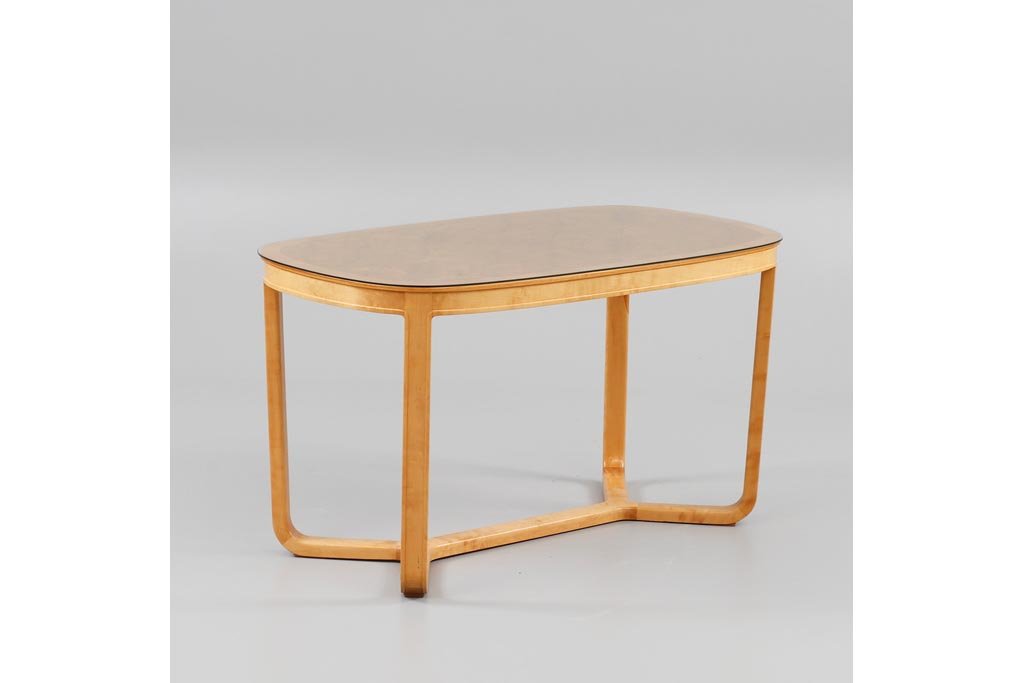 Coffee table, ca. 1950/1950, designed by Bertil Fridhagen, produced by Bodafors, birch, mod. 103 with glasstop