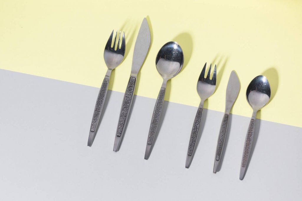 Flatware Dynasty /Syracuz, 1967, produced in Japan, available for 12 persons
