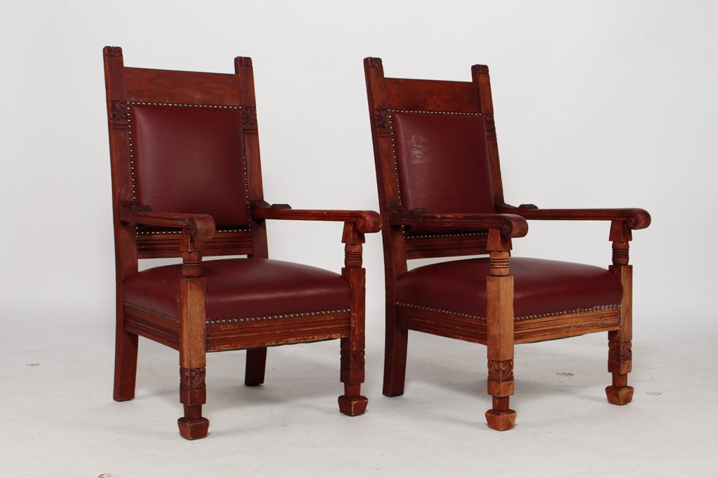 set of 2 armchairs, oak, red leather, Thorvald Bindesböll, attr., w: 63cm sh: 46cm h: 115,5cm