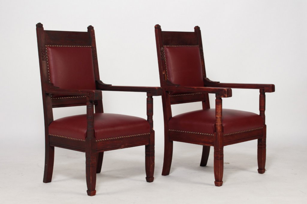 set of 2 armchairs, oak, red leather, Thorvald Bindesböll, attr., w: 63cm sh: 46cm h: 115,5cm